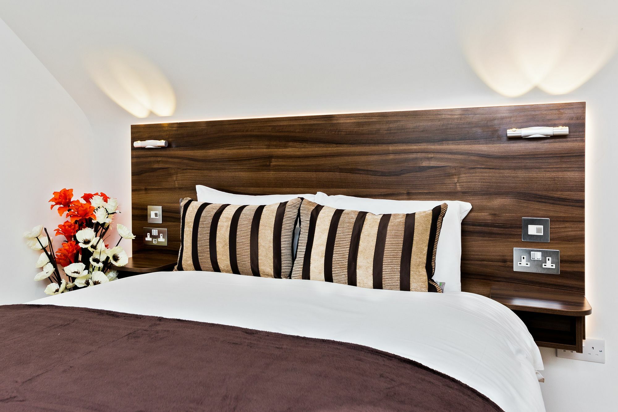 Book Today At Metro Serviced Apartments Bedford - Metro House ,Free Wifi エクステリア 写真