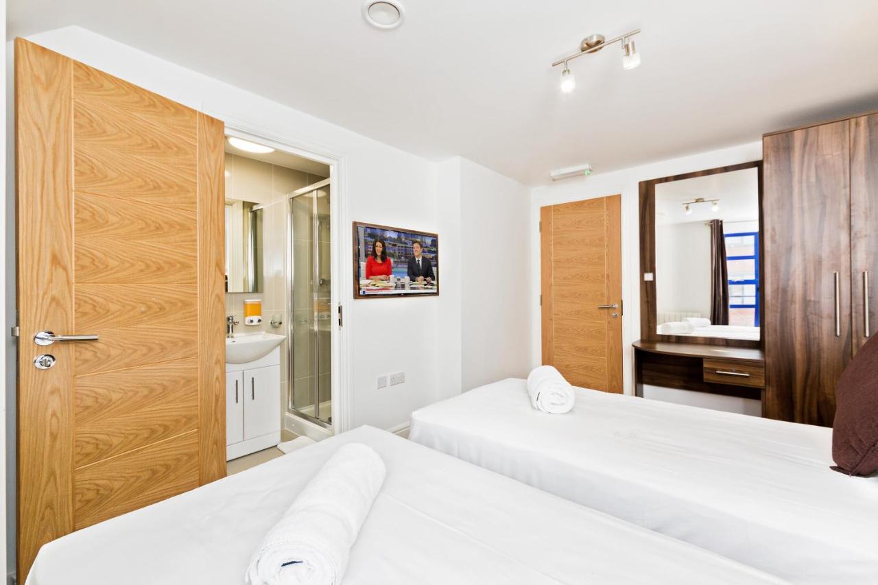 Book Today At Metro Serviced Apartments Bedford - Metro House ,Free Wifi エクステリア 写真