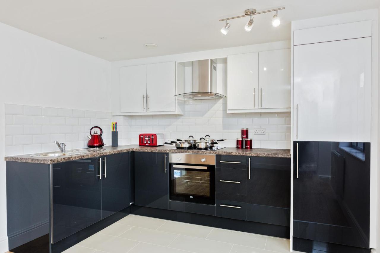 Book Today At Metro Serviced Apartments Bedford - Metro House ,Free Wifi エクステリア 写真